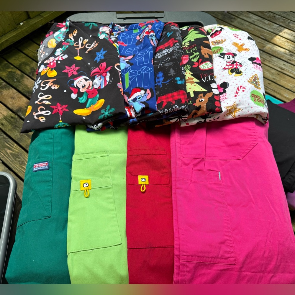 Colorful Christmas Cartoon Print Scrub Tops and Pants